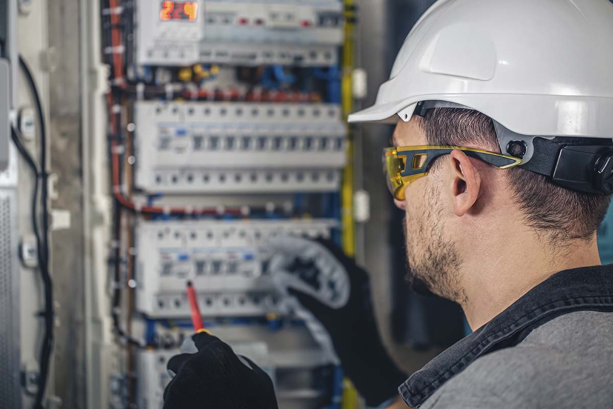 Instalações e Serviços com Eletricidade